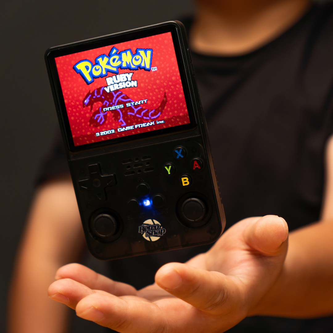RetroFynn Console — Handheld Retro Gaming System (64GB / 128GB)