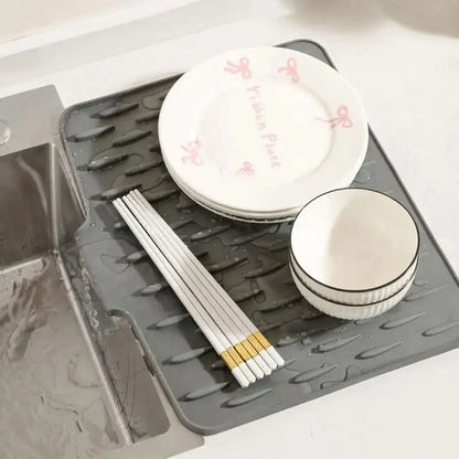 No-Spill Kitchen Drying Mat